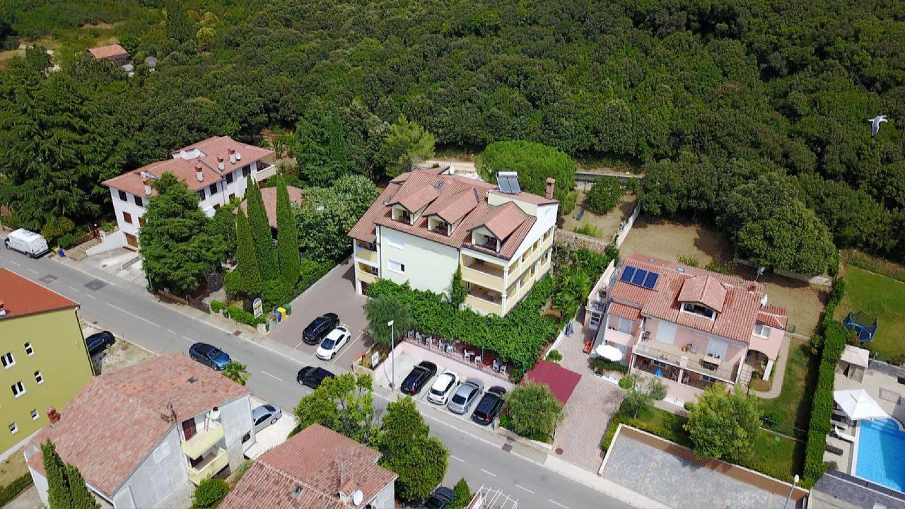Villa Monsena Ровінь Екстер'єр фото
