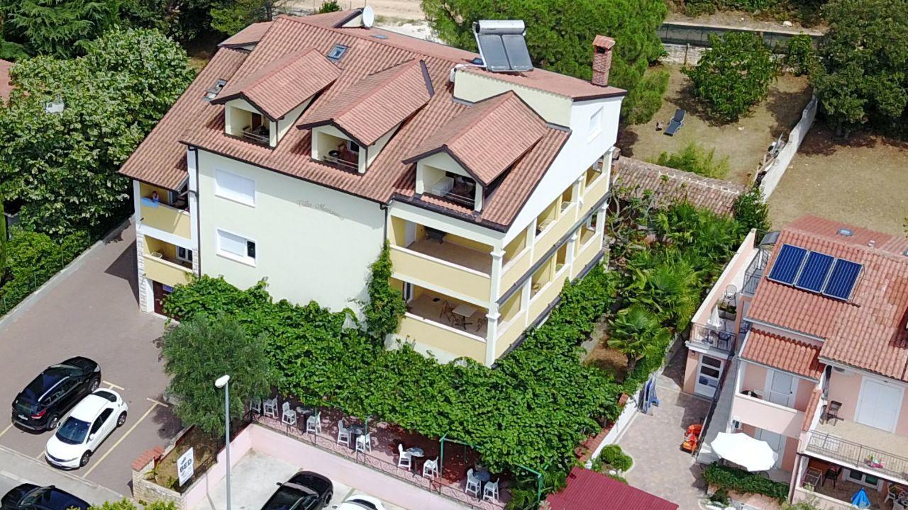 Villa Monsena Ровінь Екстер'єр фото